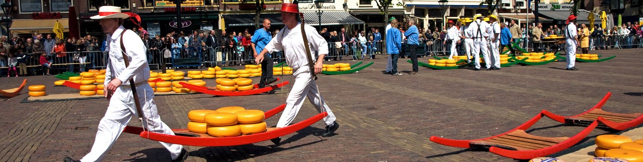 Bezoek de stad van de kaasmarkten!