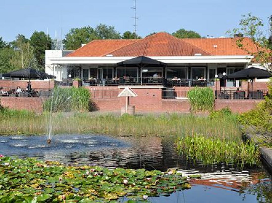 weekendjeweg resort bad boekelo twente hotel aanzicht entree