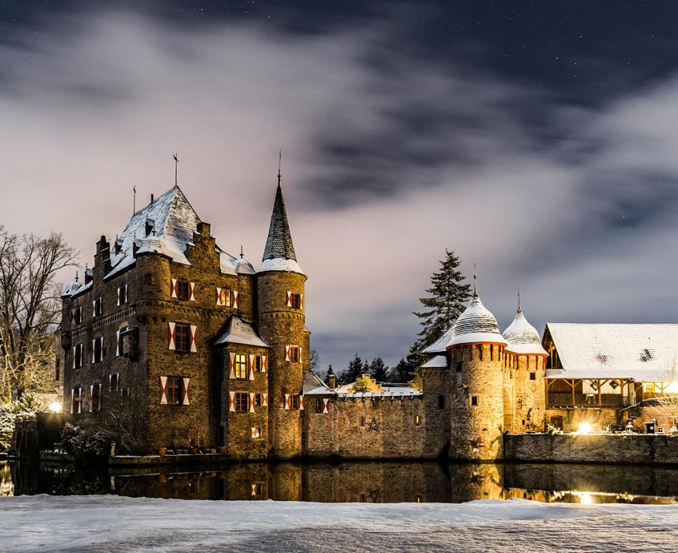 Kastel Burg Satzvey Kasteel Winter Duitsland