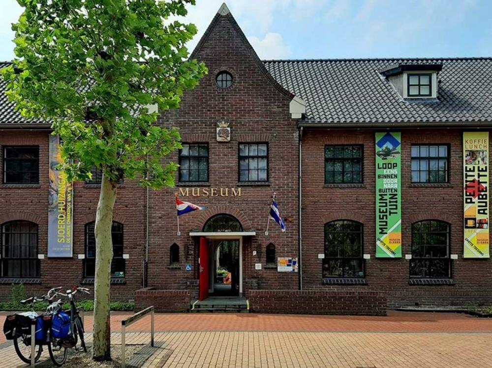 Museum Drachten Voorkant Pand