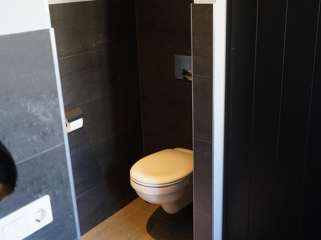 Hotel Huis van Bewaring Almelo Overijssel Sanitair Standaard Kamer