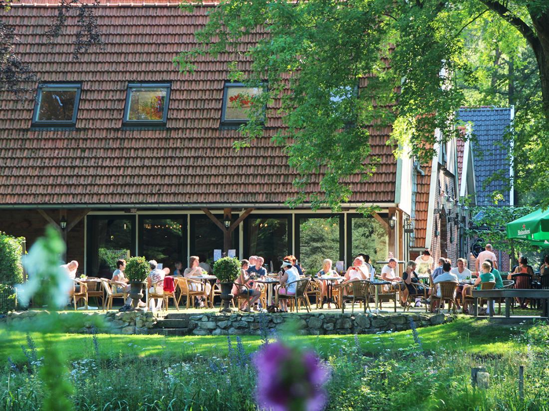 Terras Erve Hulsbeek Omgeving Overnachting Weekendjeweg