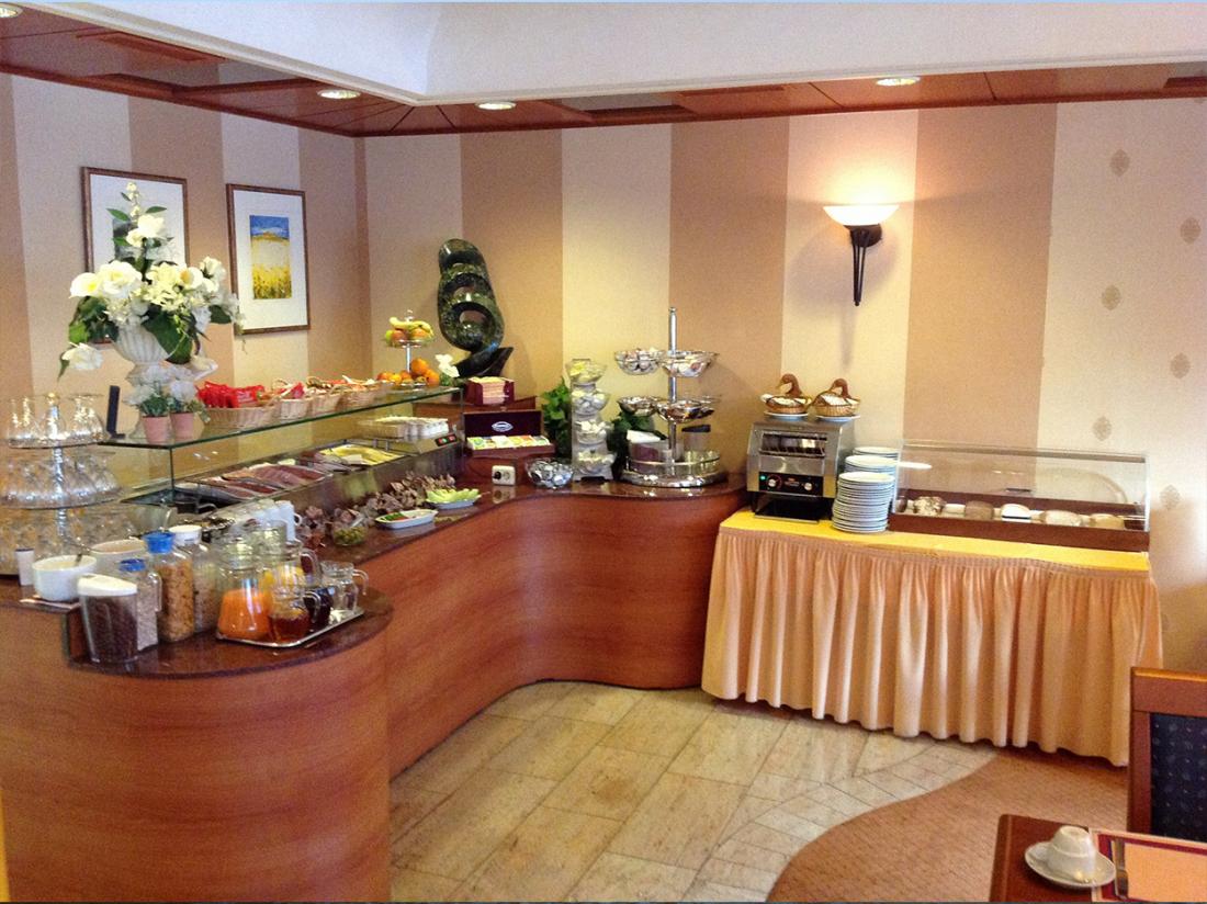 Suydersee Hotel Enkhuizen Hotelovernachting Ontbijtbuffet