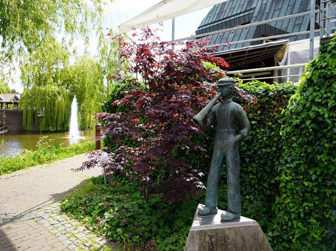 Voordeelarrangement Nordhorn Omgeving Standbeeld