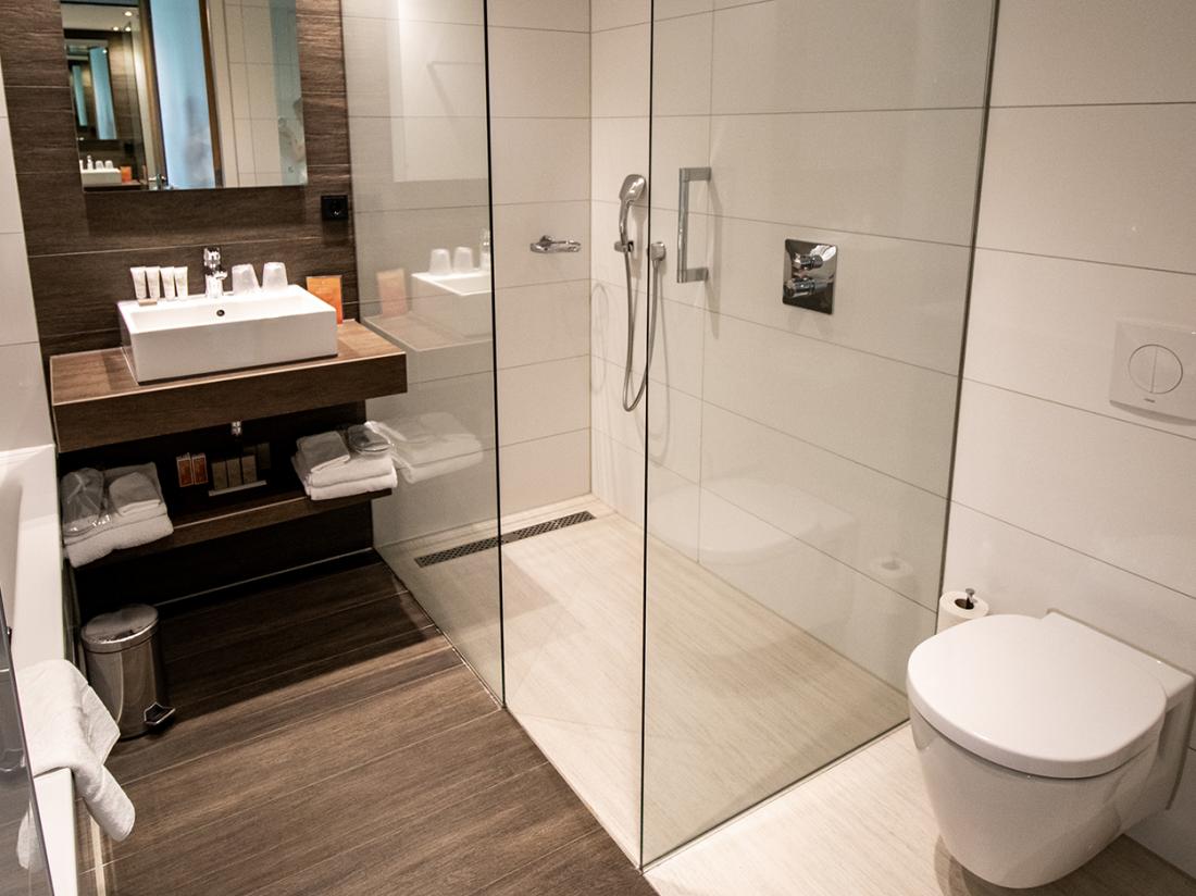 Van Der Valk Hotel Hoorn Badkamer Douche