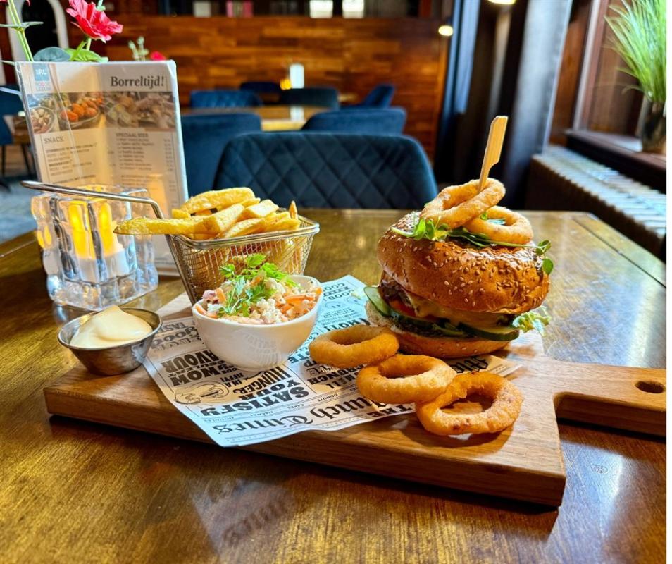 luxe hotelovernachting hotel de roode leeuw terborg