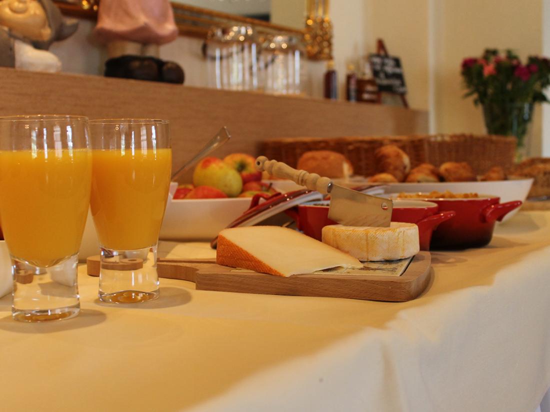 Hotel Bemelmans Weekendjeweg Schin op Geul Zuid Limburg Ontbijt