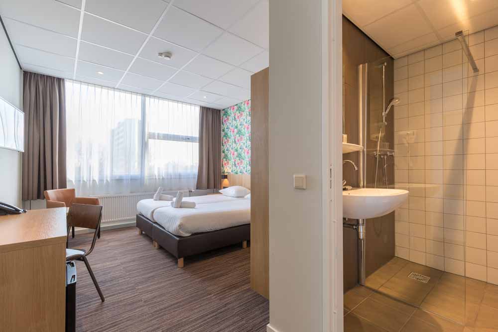 special hotel best western amsterdam twin room badkamer