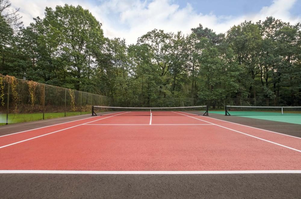 tennisbaan bosrijk ruighenrode