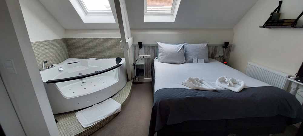 hotel heere raamsdonkveer brabant kamer met bubbelbad actie