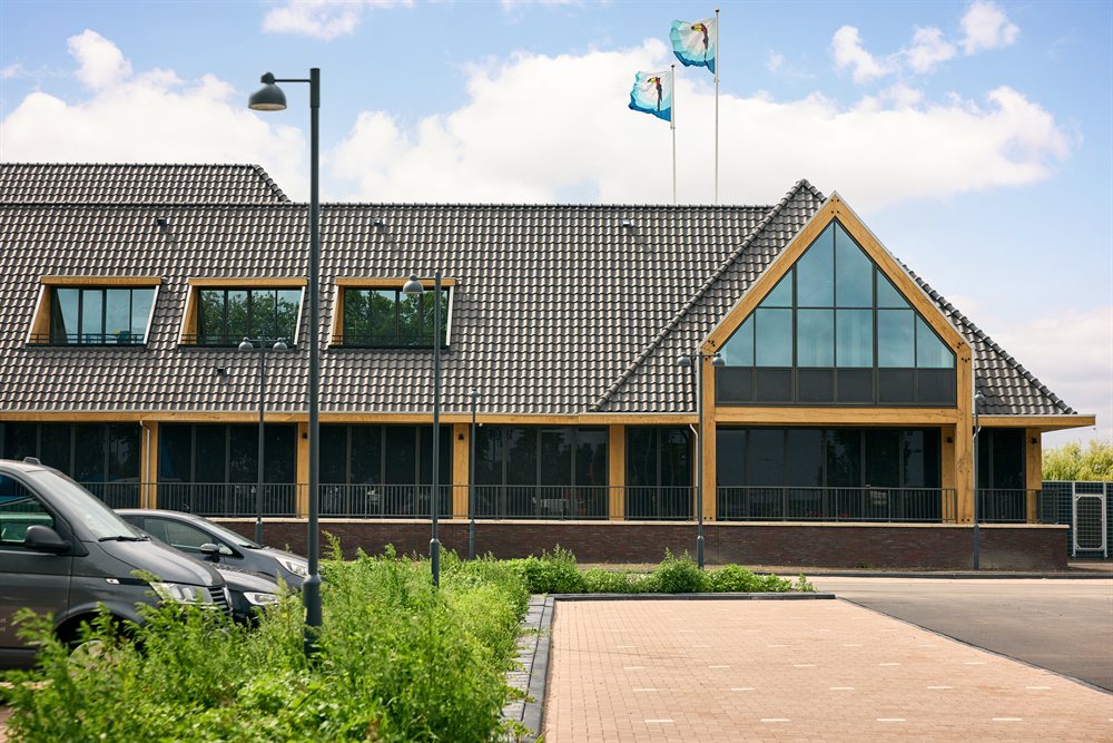 nachtje weg aanbieding van der valk hotel volendam noord holland katswoude