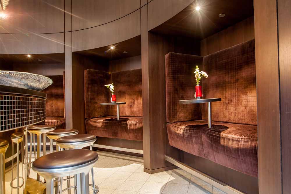 Dutch design hotel artemis overnachten restaurant bar Amsterdam