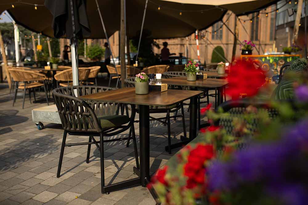 Terras Raalte De Zwaan