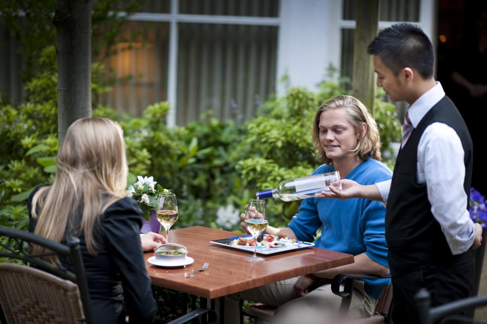 terras in emmen hotel ten cate