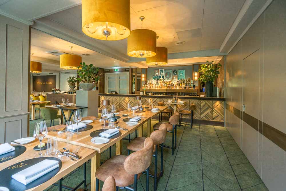 Bistro 
