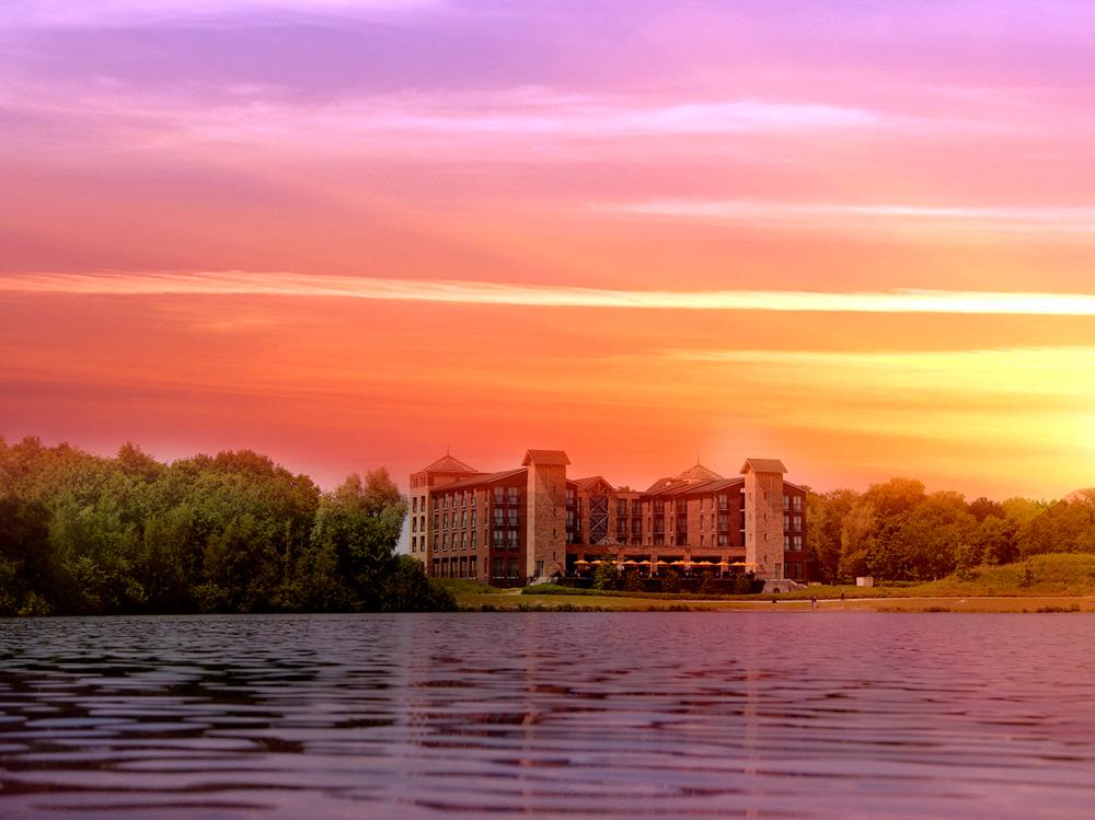 Zonsondergang Limburg Pakrhotel Horst