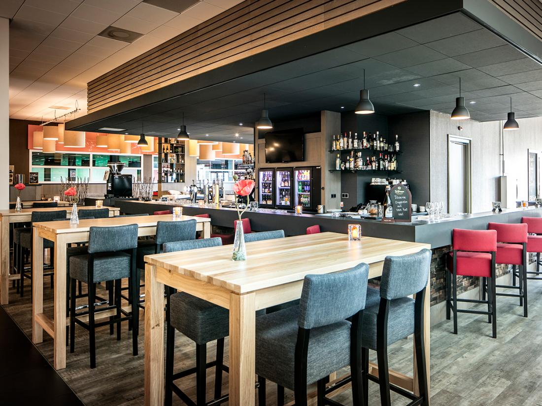 city resort hotel helmond bar