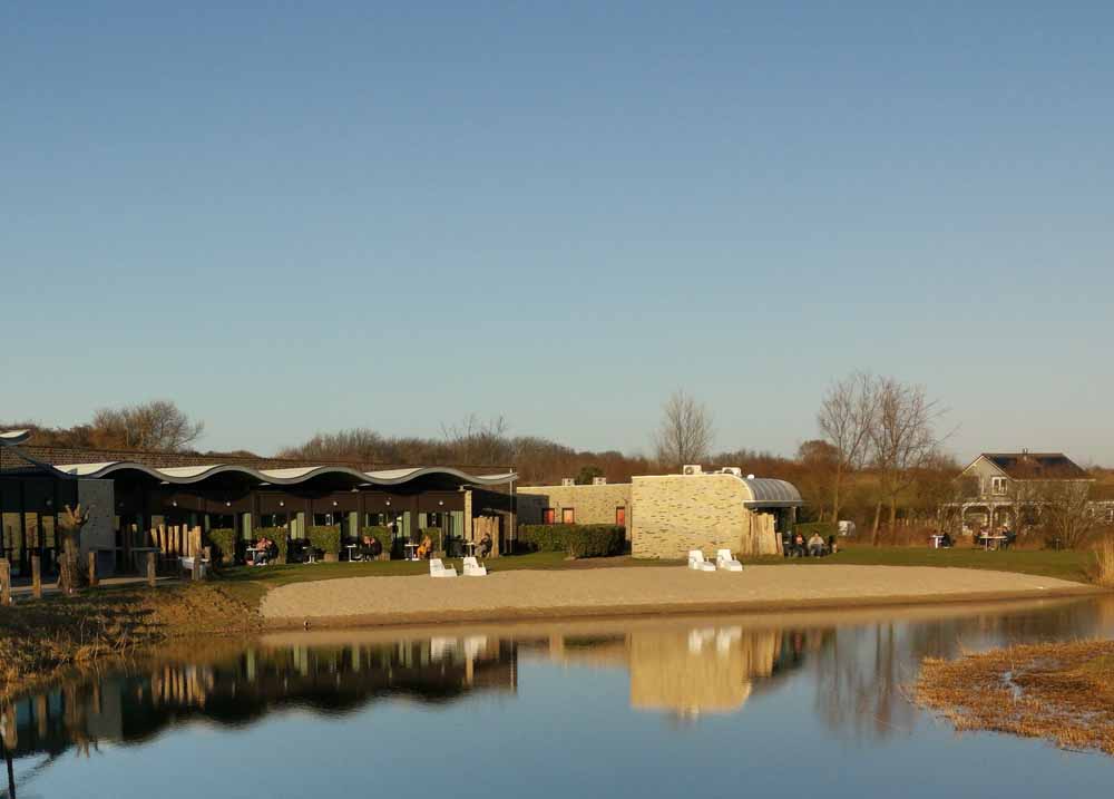 hotelarrangement hotel resort land en zee de luxe kamers aanzicht