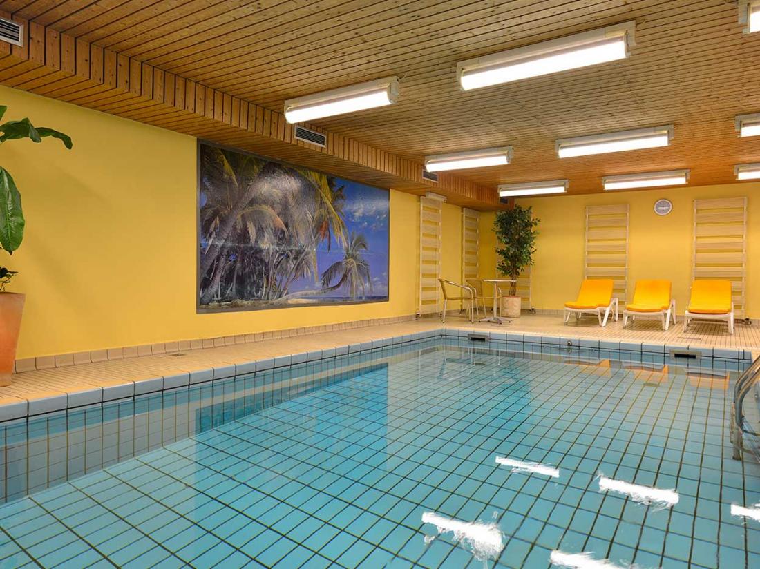 Zwembad hotelaanbieding Michel  Friends Hotel Lneburger Heide