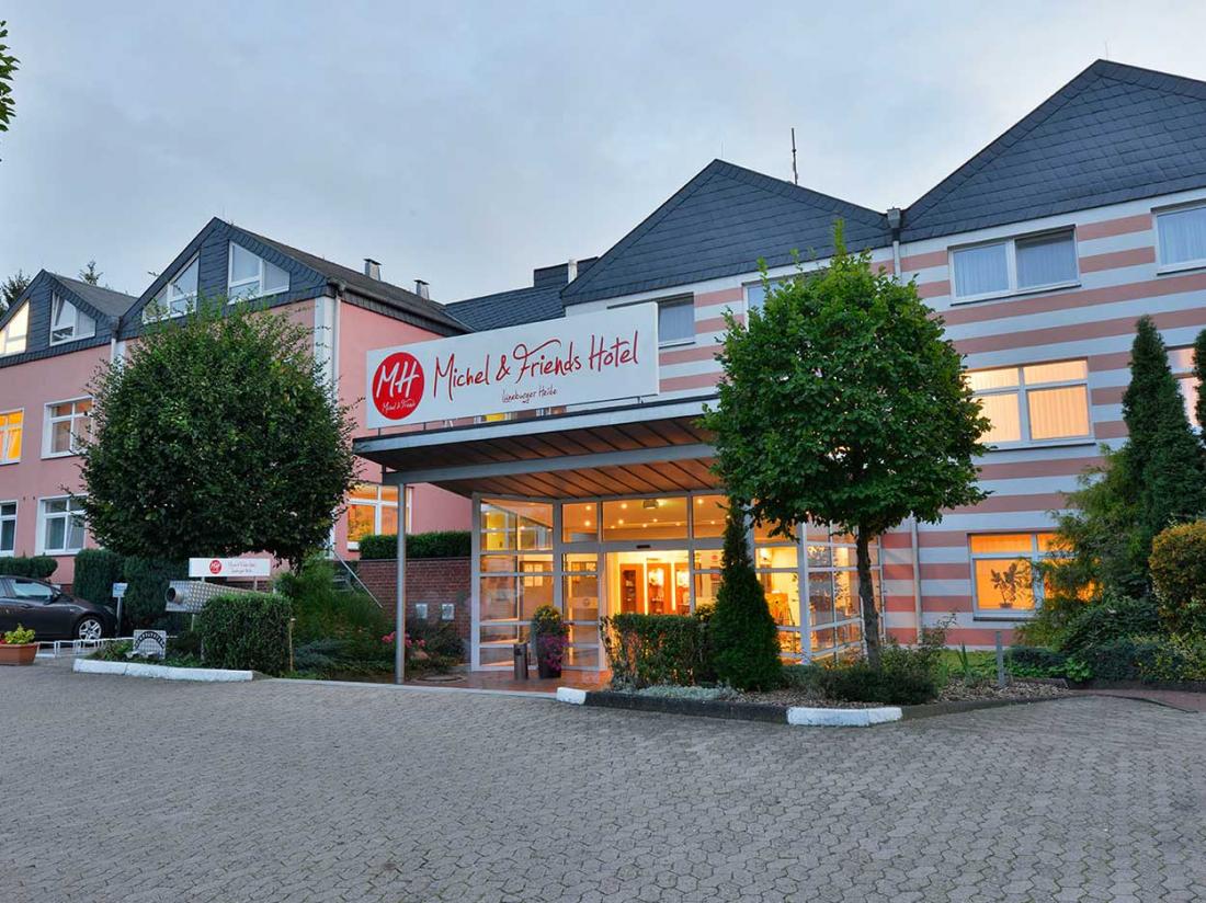 hotelaanbieding Michel  Friends Hotel Lneburger Heide vooraanzicht