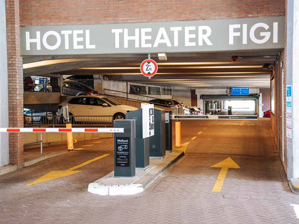 hotel theater figi parkeergarage