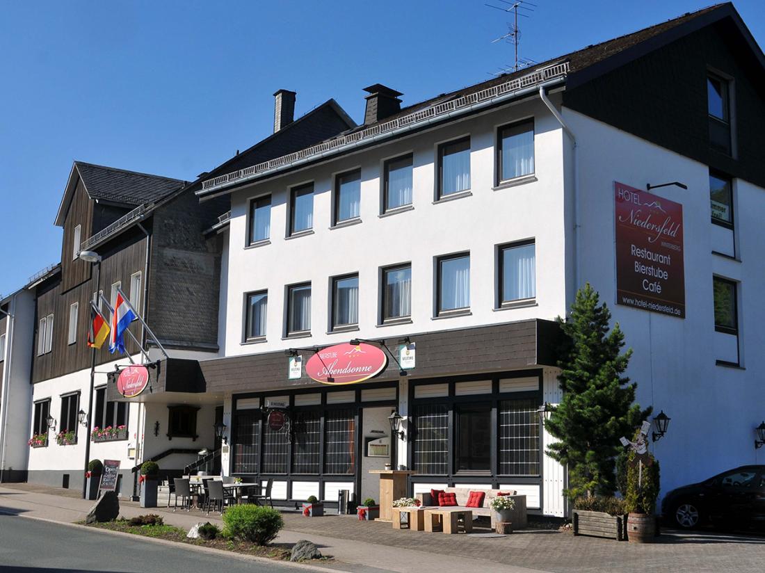 Hotelaanbieding Hotel Niedersfeld Voorzijde