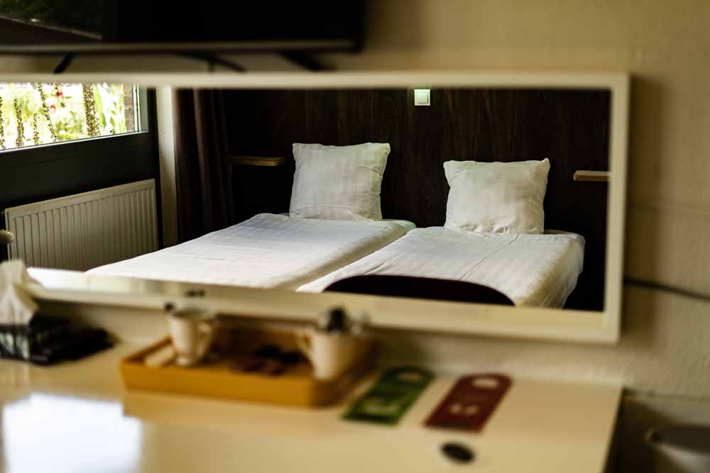 hotelaanbieding zeeuws vlaanderen standaard kamer hotel de elderschans