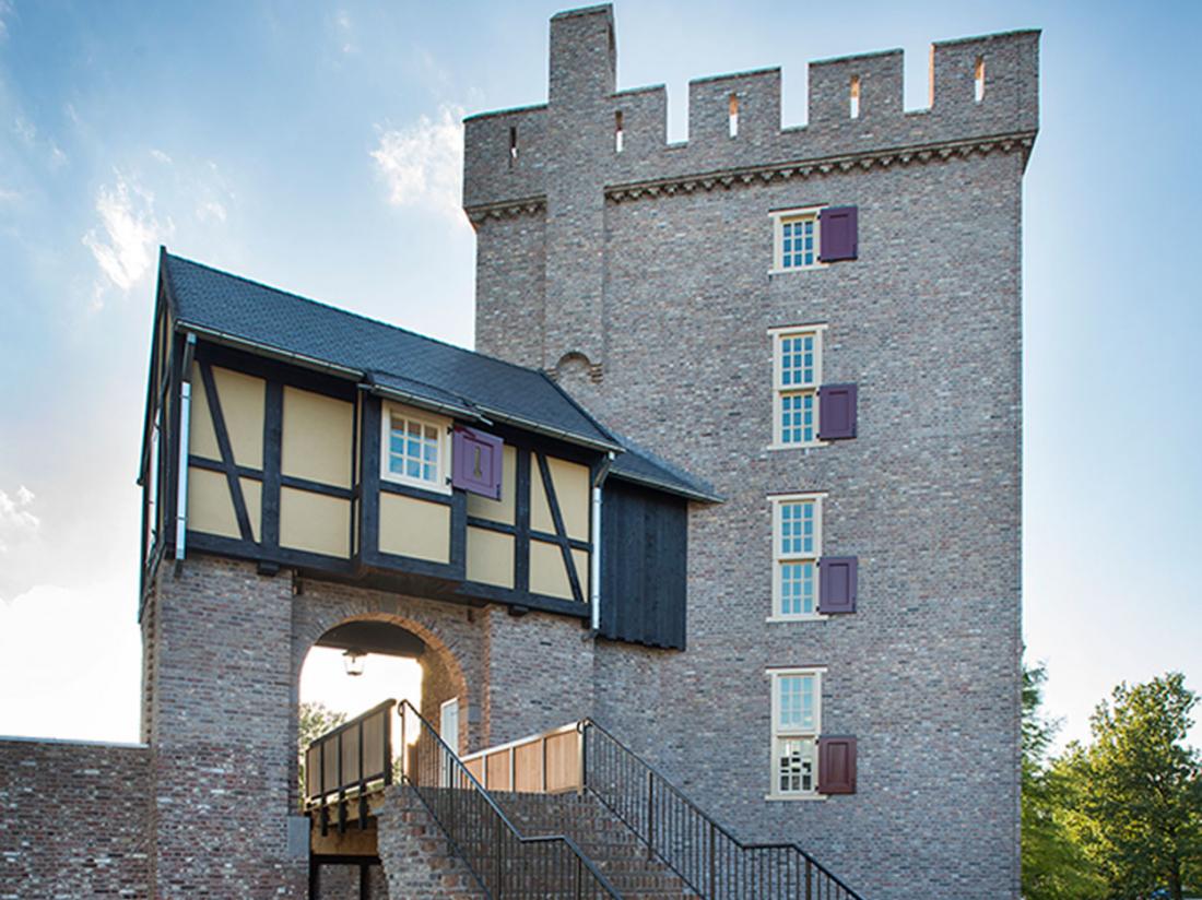 Kasteel Daelenbroeck Limburg toren