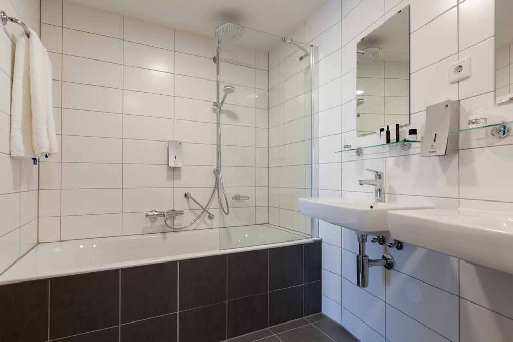 best western plus amstelveen last minute junior suite badkamer