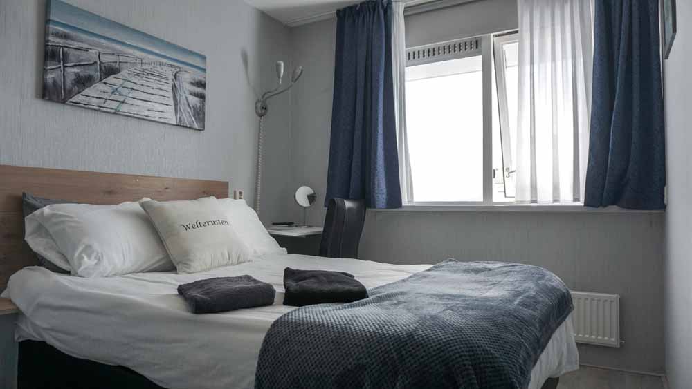 Kleine 2 persoonskamer 1e etage